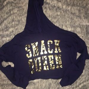 “SNACK QUEEN” Cut out hoodie/shirt